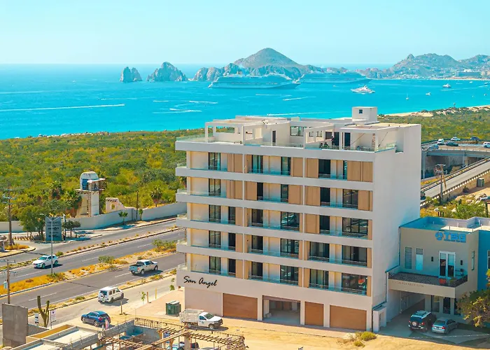 1st Floor Corner Unit With Rooftop Access To The Views In Cabo Appartement *